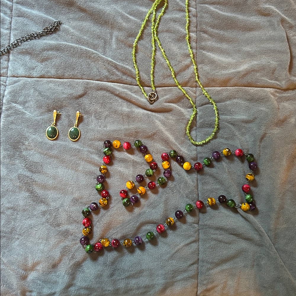 Colorful Beaded Necklace and Green Earrings Set